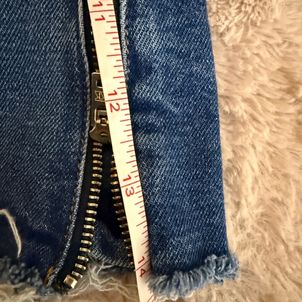 Tommy Jeans Denim Mini Skirt Med Wash Raw Hem Side Zips Blue Sz 32 Biker Plus Sz - Picture 4 of 9